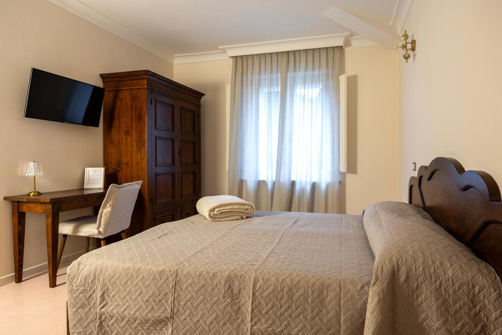 Palazzo Gessi Room And Breakfast Borghi Dış mekan fotoğraf