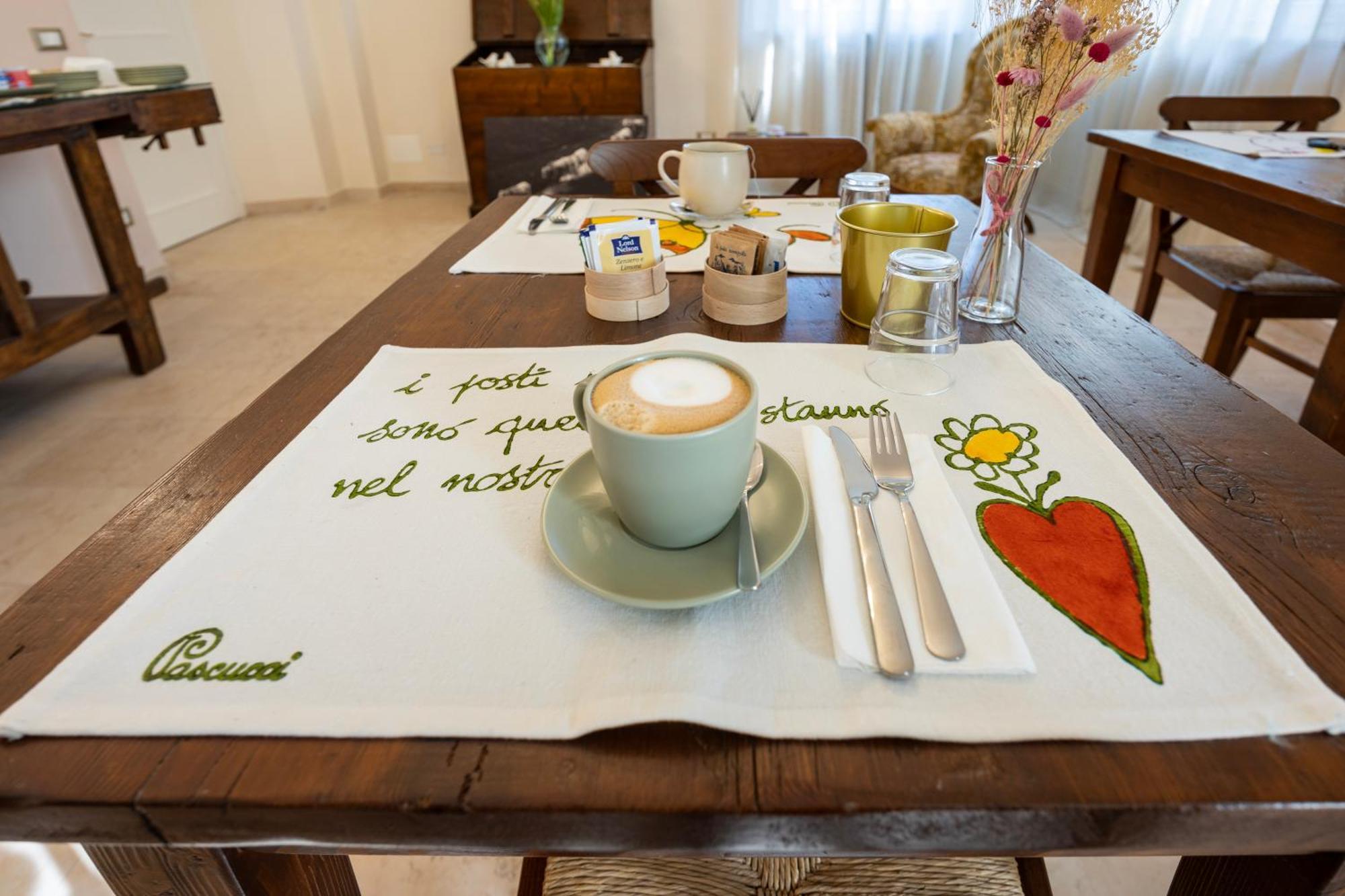 Palazzo Gessi Room And Breakfast Borghi Dış mekan fotoğraf