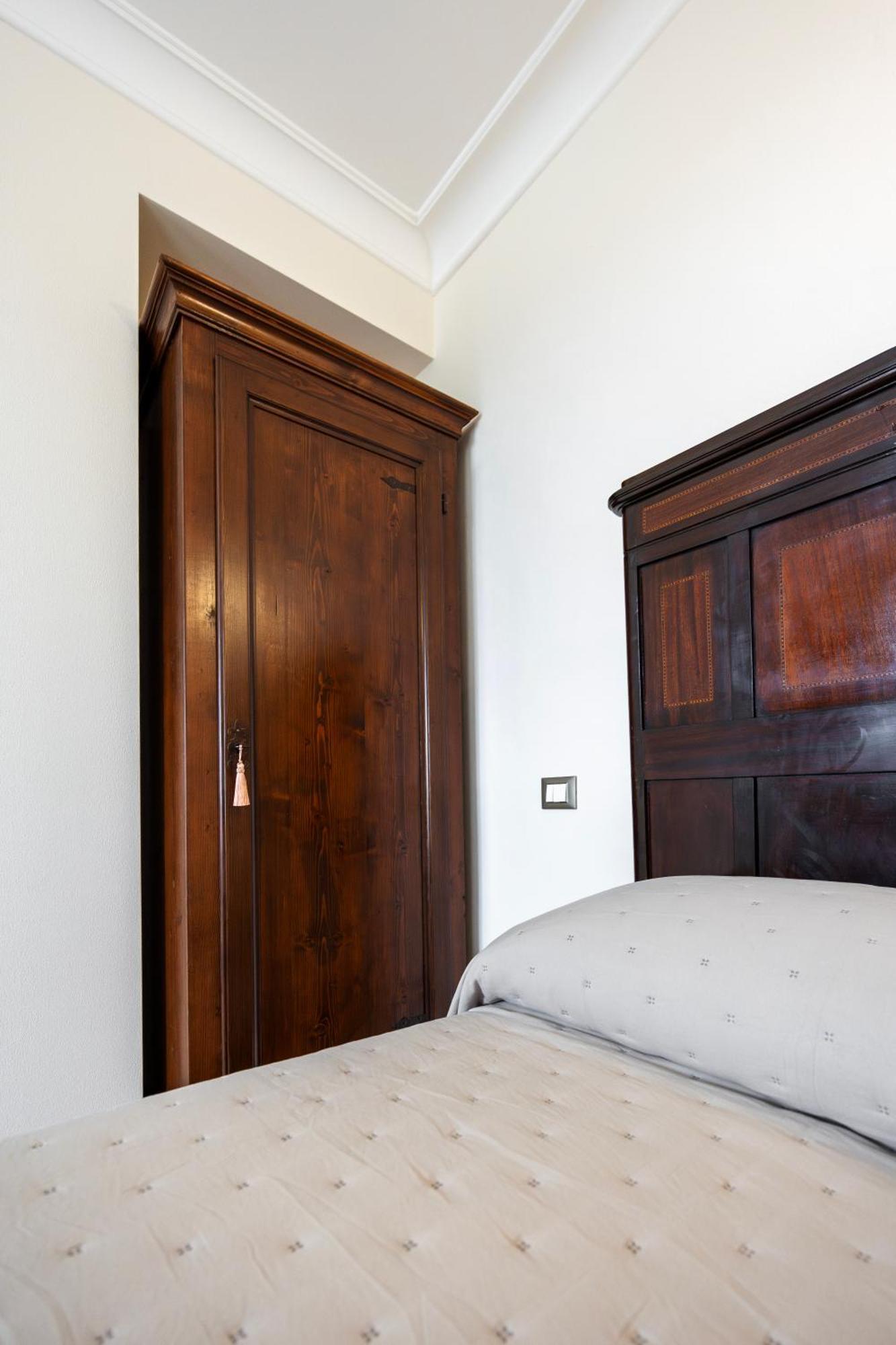 Palazzo Gessi Room And Breakfast Borghi Dış mekan fotoğraf